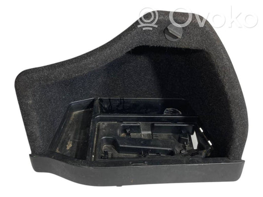 Trunk storage compartment