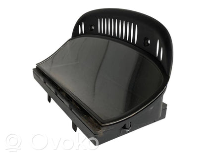 Ekrāns / displejs / mazais ekrāns