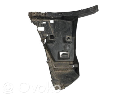 Priekšpusē bampera turētājs