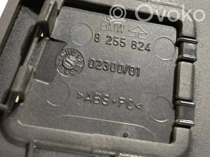 Bagāžnieka sānu apakšējās apdares panelis