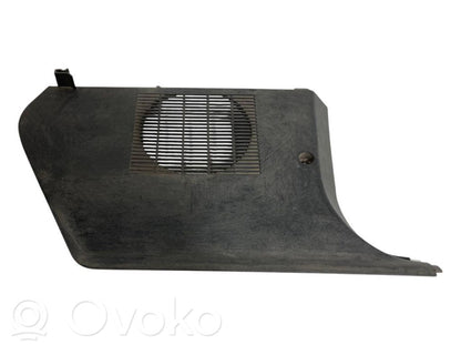 Sānu dekoratīvā apdare (priekšā)