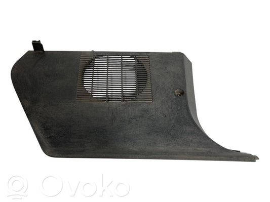 Sānu dekoratīvā apdare (priekšā)