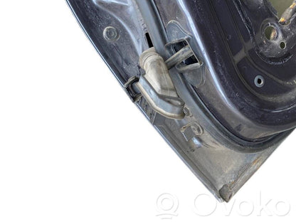 Aizmugurējās durvis