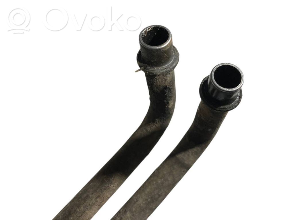 Pārnesumkārbas eļļas dzesētāja caurulīte (-es) / šļūtene (-es)