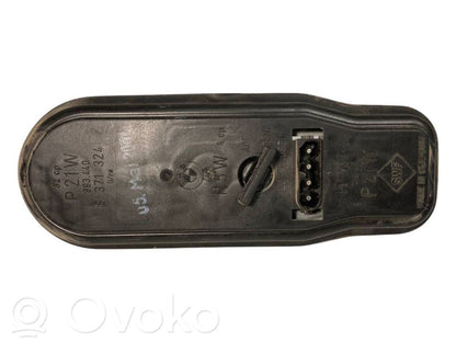 Держатель крышки заднего фонаря