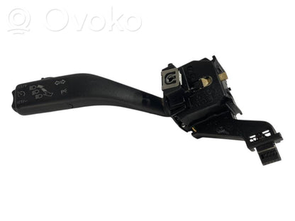 Pagrieziena signālu / lukturu sviria