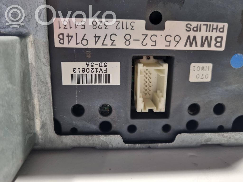 Radio / CD/DVD atskaņotājs / navigācija