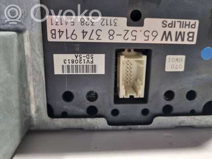 Radio / CD/DVD atskaņotājs / navigācija