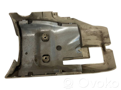 Stūres ass dekoratīvā apdare