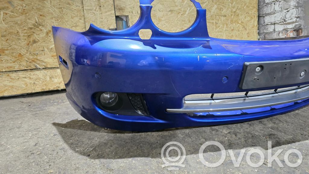 Передний бампер