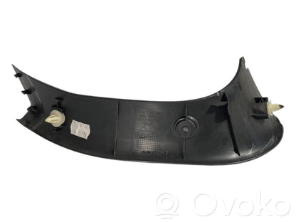 Sānu dekoratīvā apdare (pie loga)