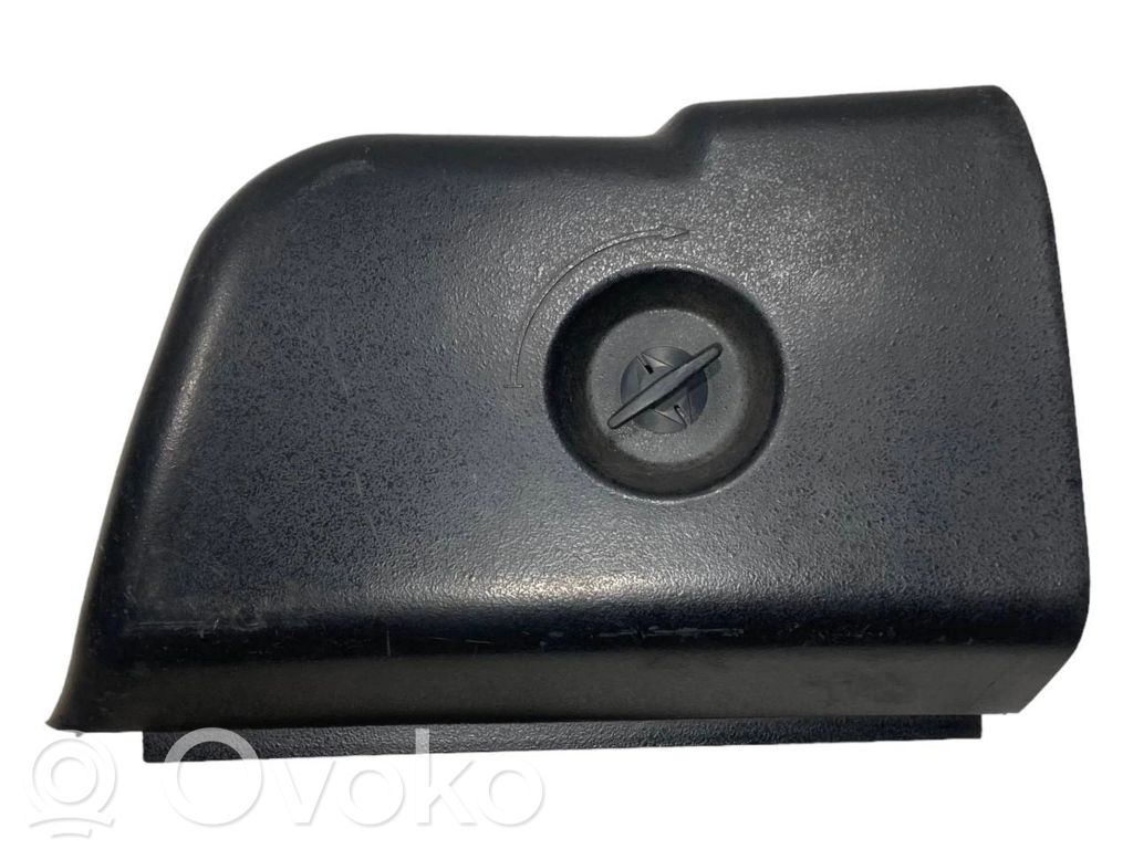 Aizmugurējā luktura detaļa