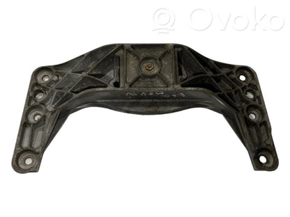 Кронштейн крепления трансмиссии