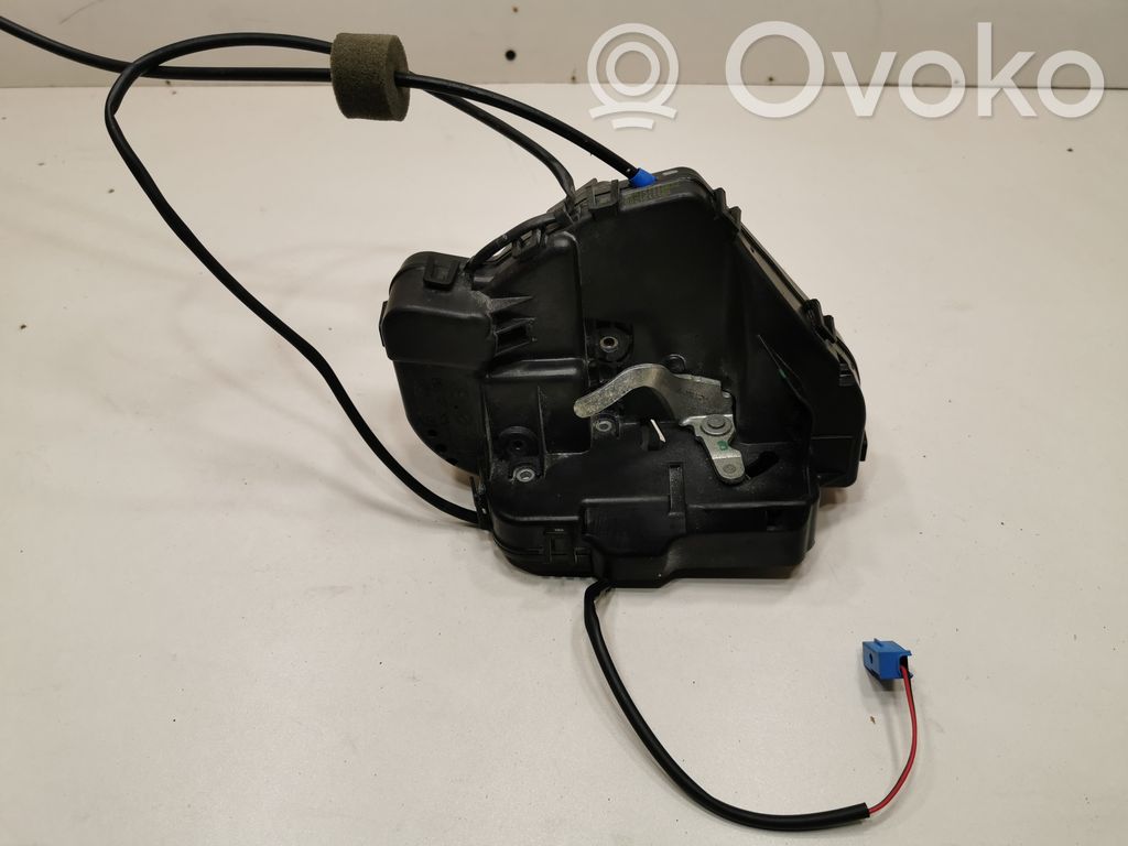 Aizmugurē slēdzene