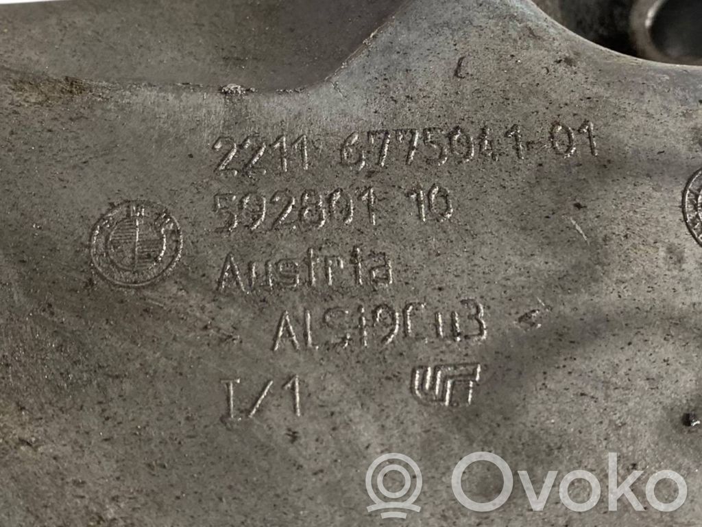 Dzinēja nostiprināšanas stiprinājums-kronšteins