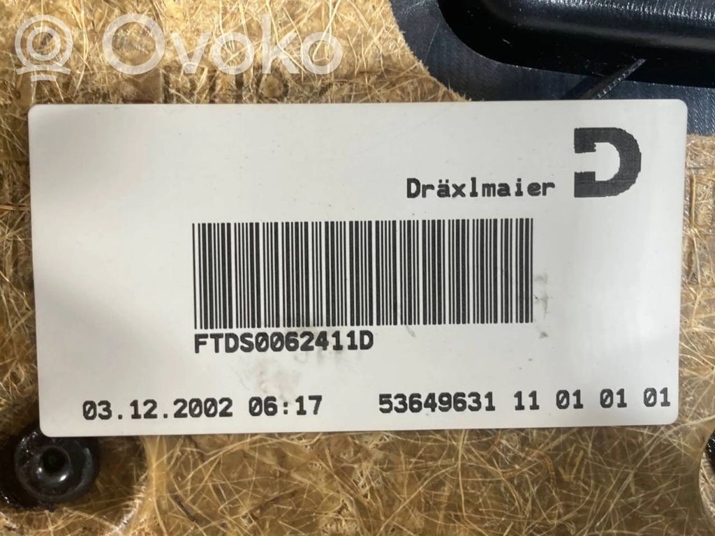 Priekšējo durvju apdare