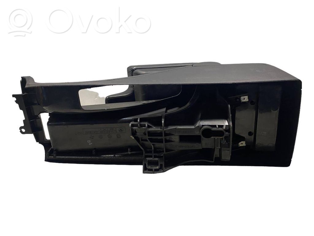 Подлокотник