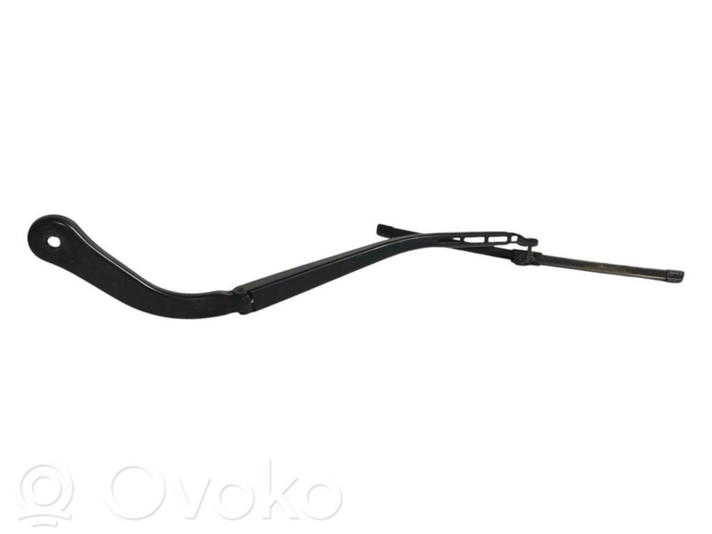 Windshield wiper arm