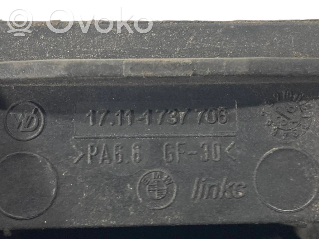 Radiator(s) holder/bracket