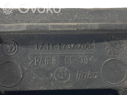 Radiator(s) holder/bracket