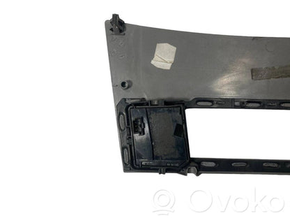 Cita veida salona detaļa