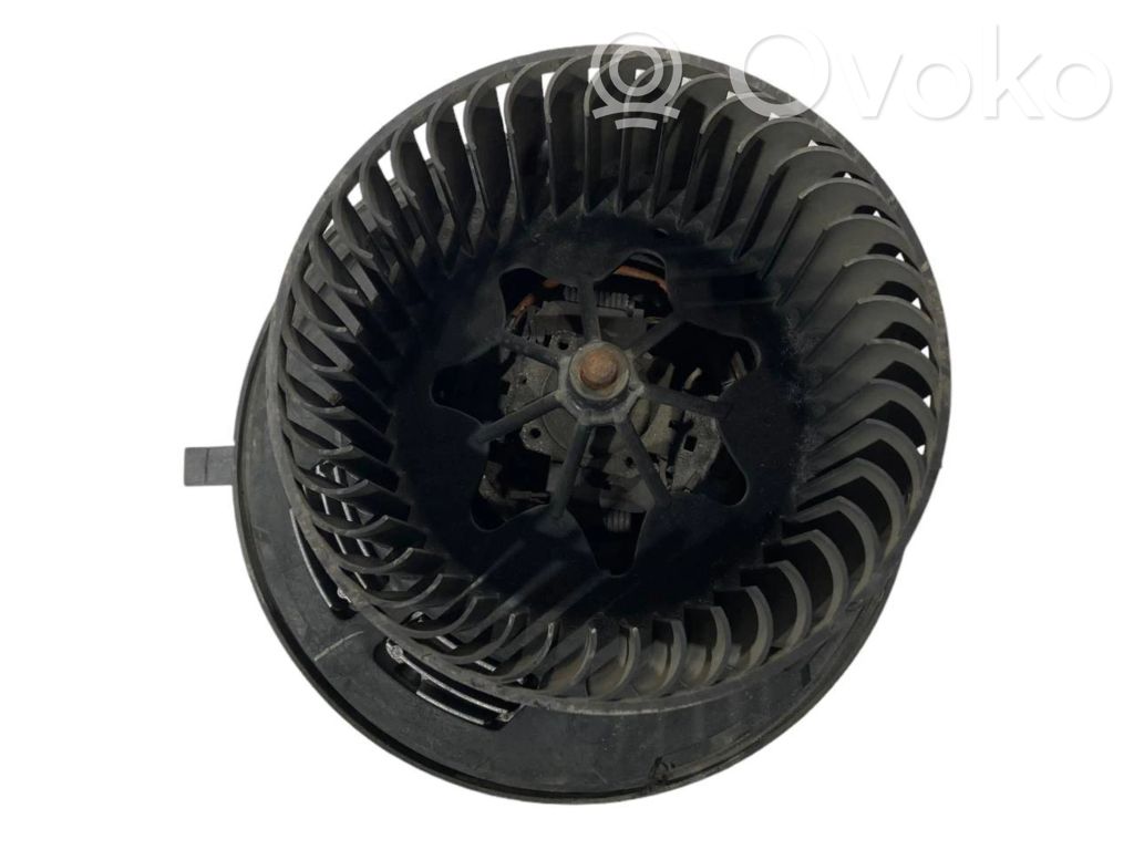 Mazā radiatora ventilators