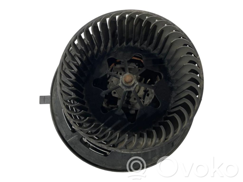 Mazā radiatora ventilators