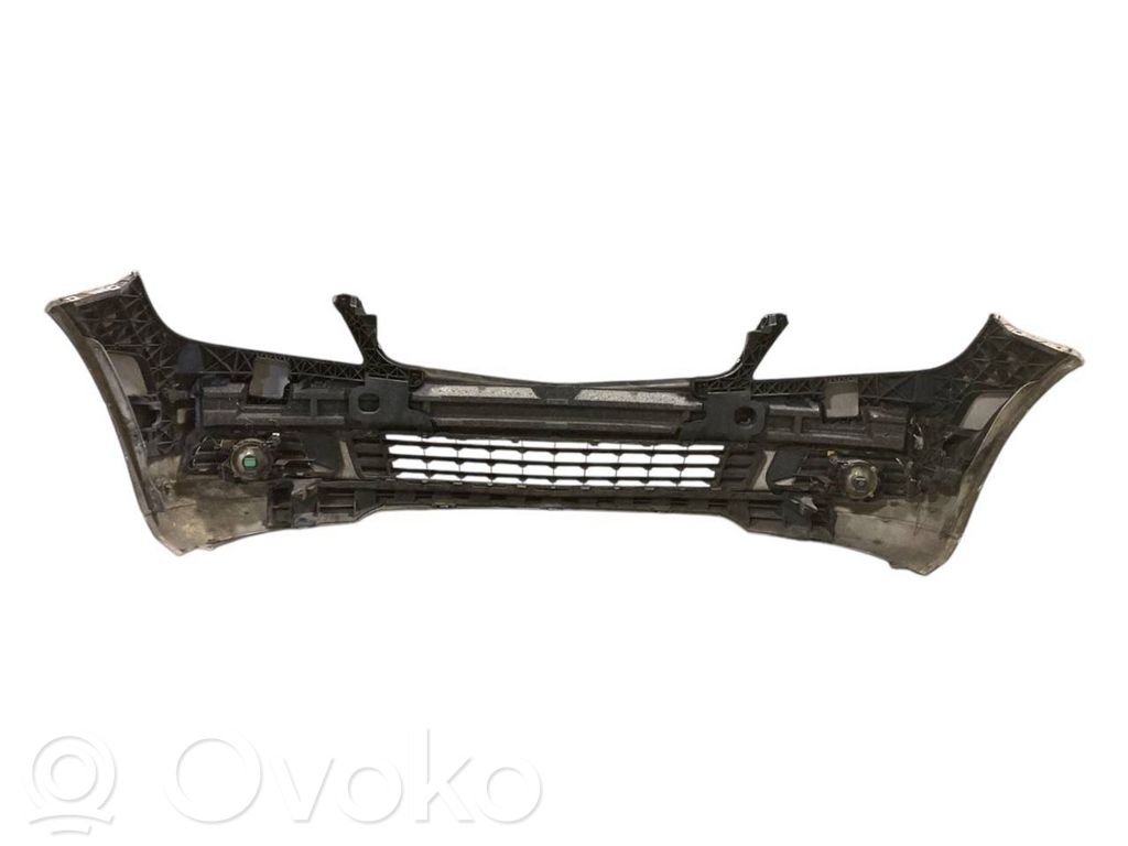 Передний бампер