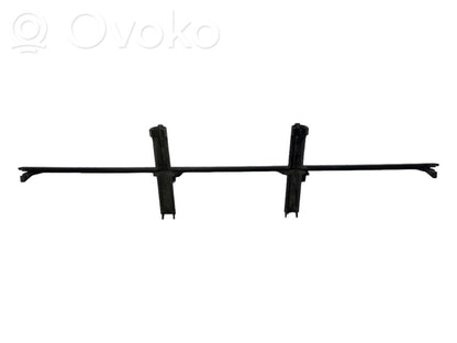 Apakšējais režģis (trīsdaļīgs)