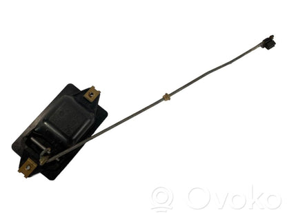 Internal opening handle