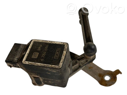 Augstuma sensors (priekšējo lukturu)