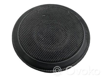 Skaļrunis (-i) priekšējās durvīs