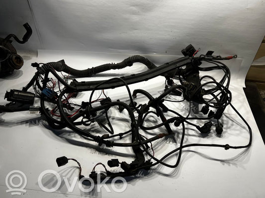 Dzinēja vadu instalācija