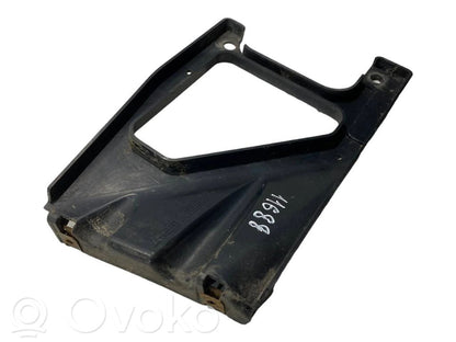 Rear bumper mounting bracket