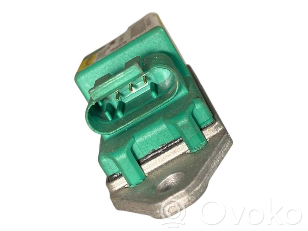 Gaisa spilvenu trieciensensors