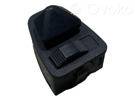 Side mirror switch