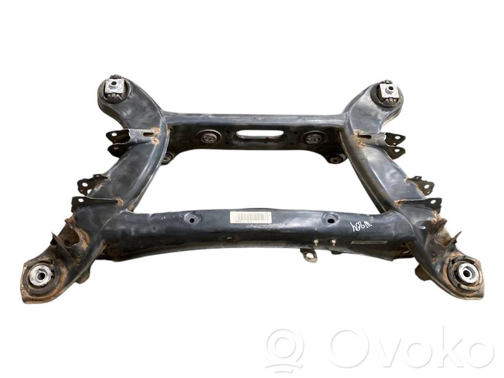 Pusrāmis aizmugurējais / priekšējais