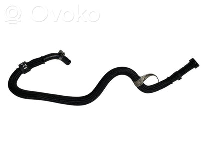 Degvielas caurulīte (-es)