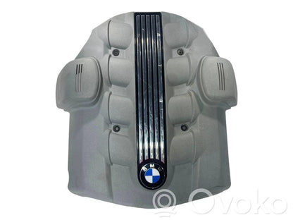 Крышка двигателя (декоративная отделка)