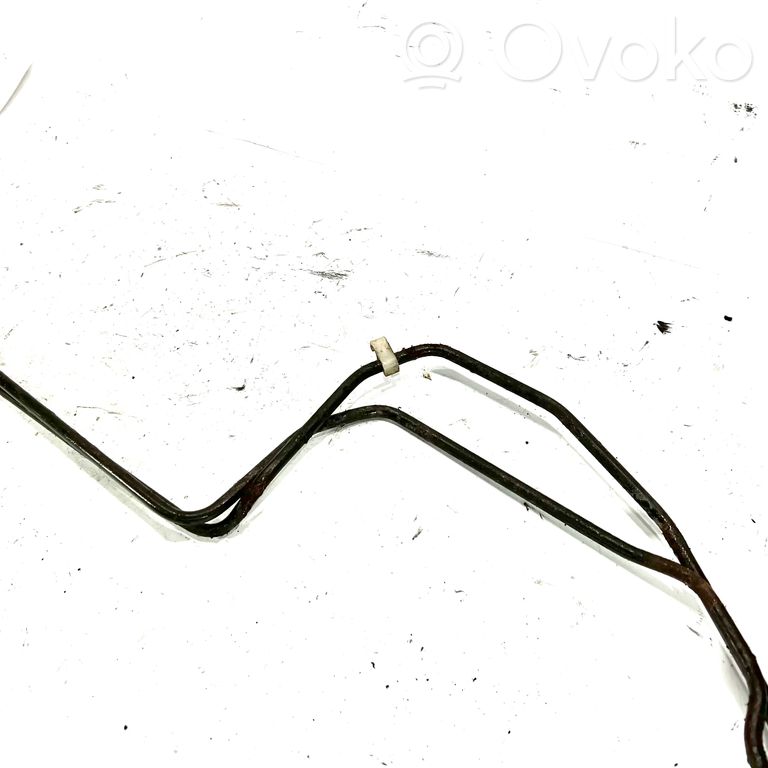 Active stabilizer pipe(s)/hose(s)