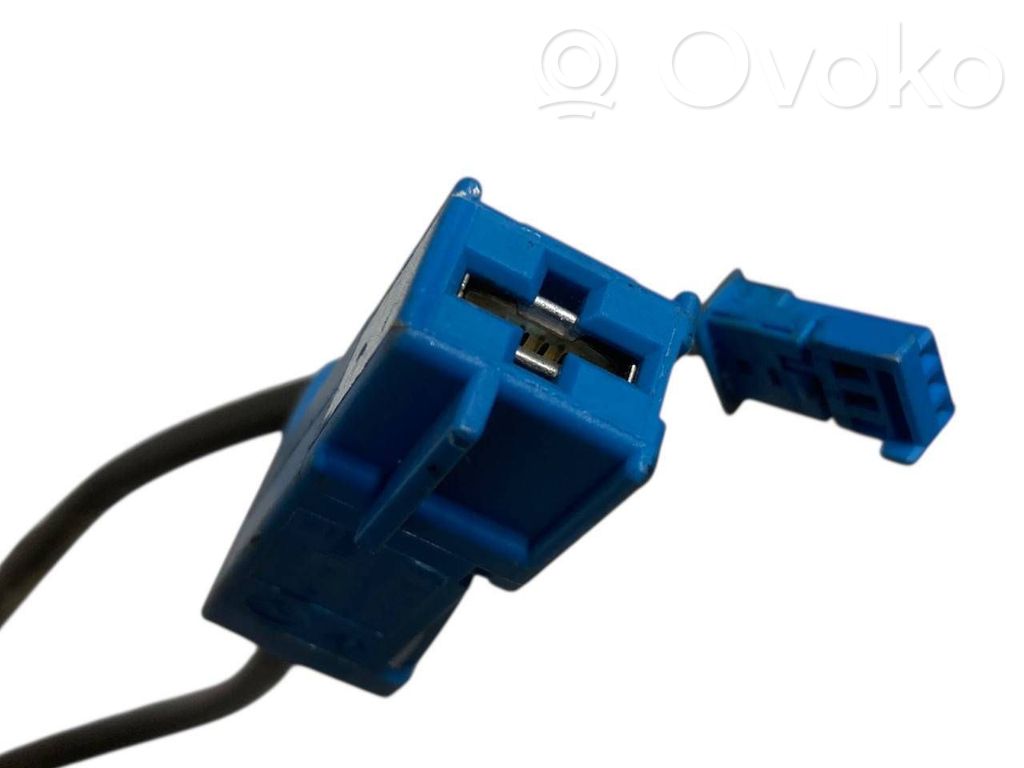 Отрицательный провод (аккумулятор)