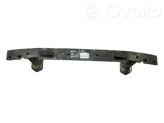 Priekšpusē bampera sija / balka