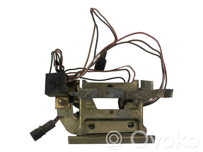 Holder/bracket for external opening handle at the front