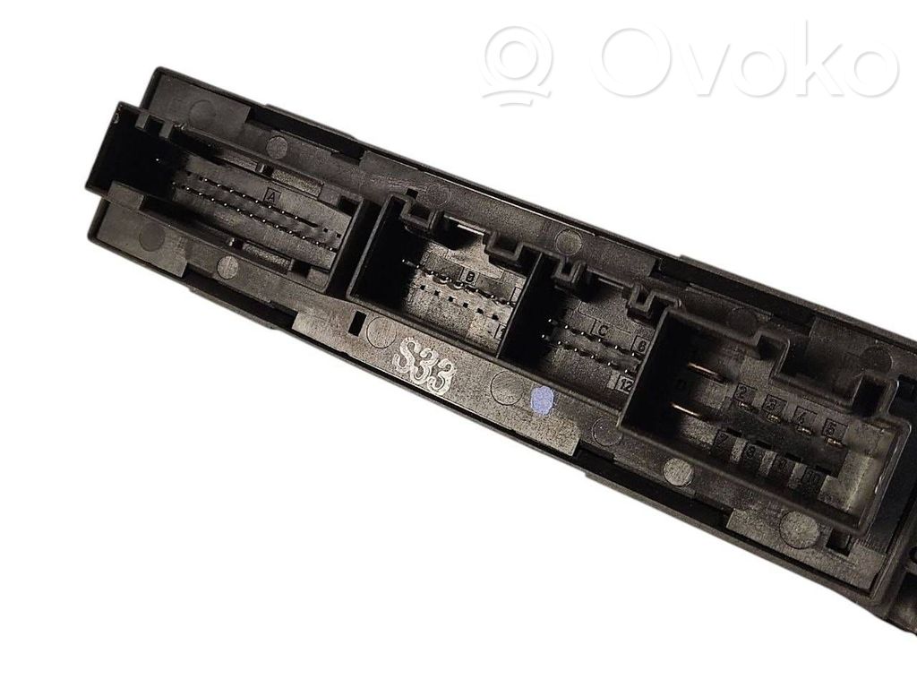 Priekšpusē elektriskā loga pacelšanas mehānisma komplekts