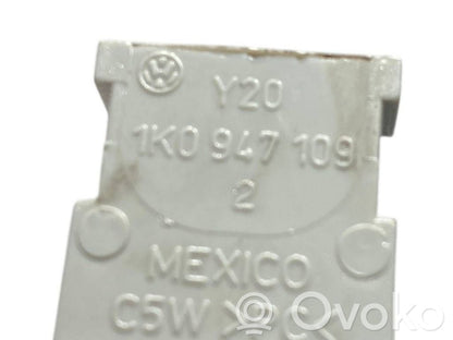 Cita veida salona apgaismojums