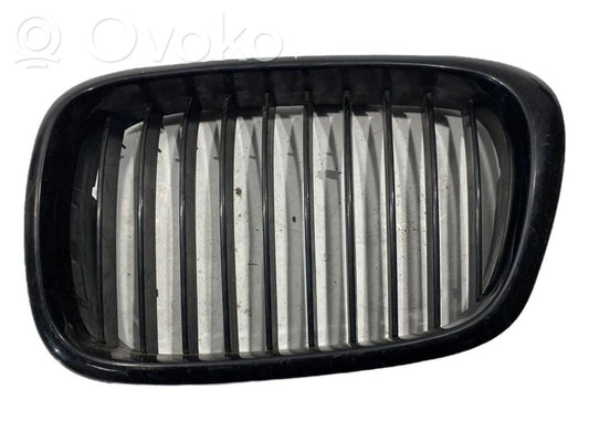 Top grille