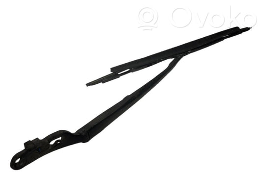 Priekšējā loga tīrītāja kājiņa