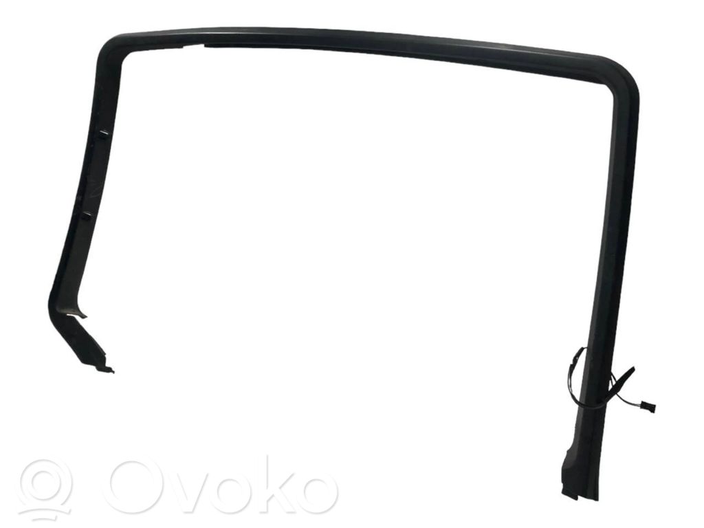 Aizmugurējā stikla apdare