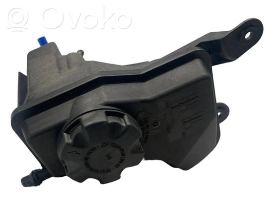 Dzesēšanas šķidruma izplešanās tvertne