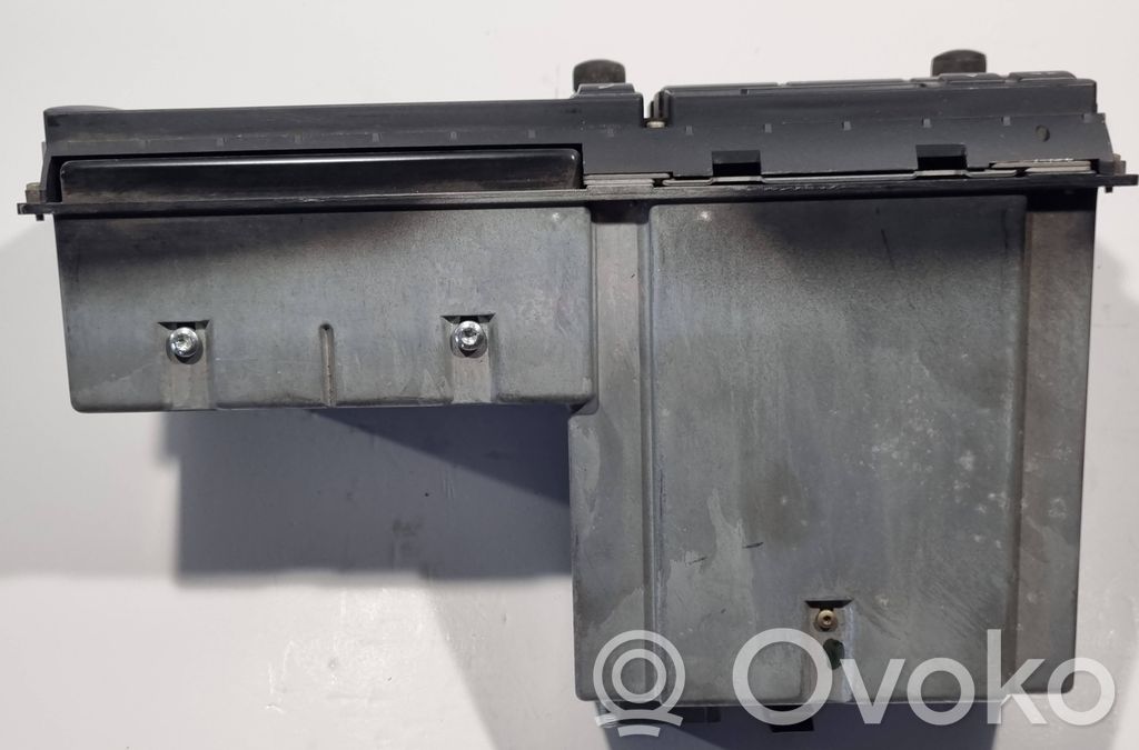 Радио / CD/DVD-плеер / навигация